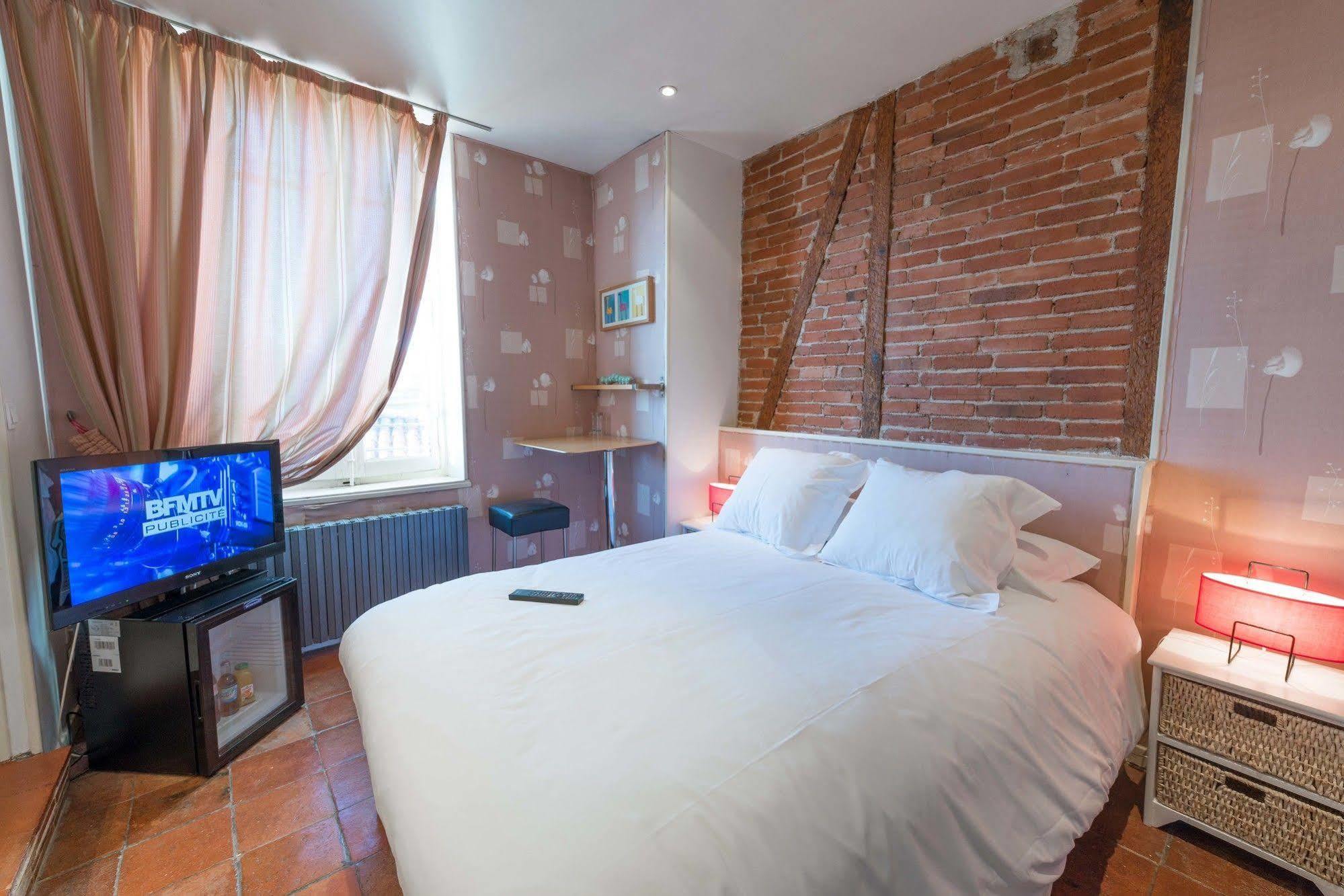 Europe Hotel Castres  Exterior photo